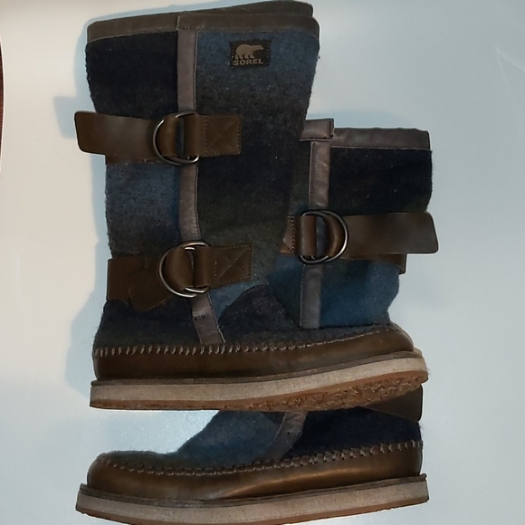 Sorel Chipahko Blanket Boots